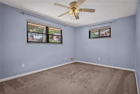 106 Susan Drive Green Tree PA 15220