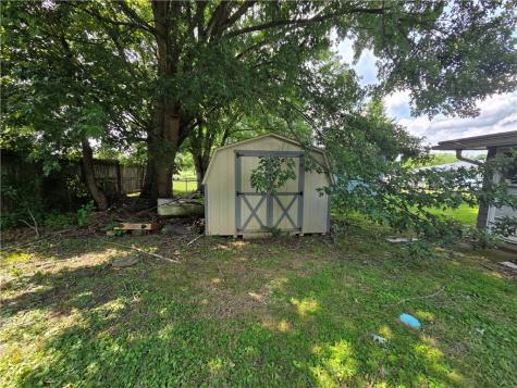 606 Scott Avenue Scottdale PA 15683
