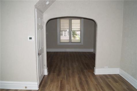 9 E Gaskill Avenue Jeannette PA 15644