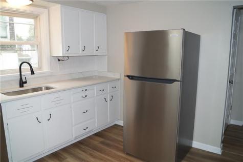 9 E Gaskill Avenue Jeannette PA 15644