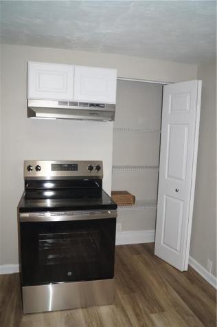 9 E Gaskill Avenue Jeannette PA 15644