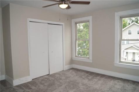 9 E Gaskill Avenue Jeannette PA 15644