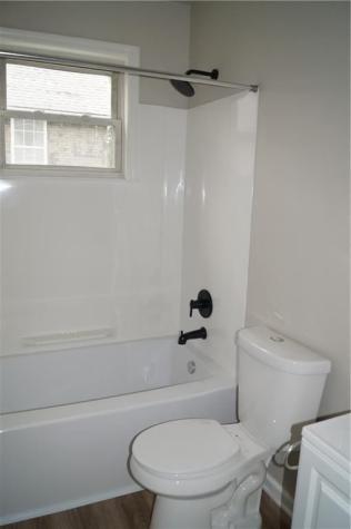 9 E Gaskill Avenue Jeannette PA 15644