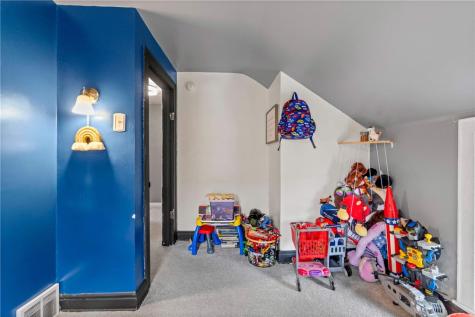 152 W Marigold Street Munhall PA 15120