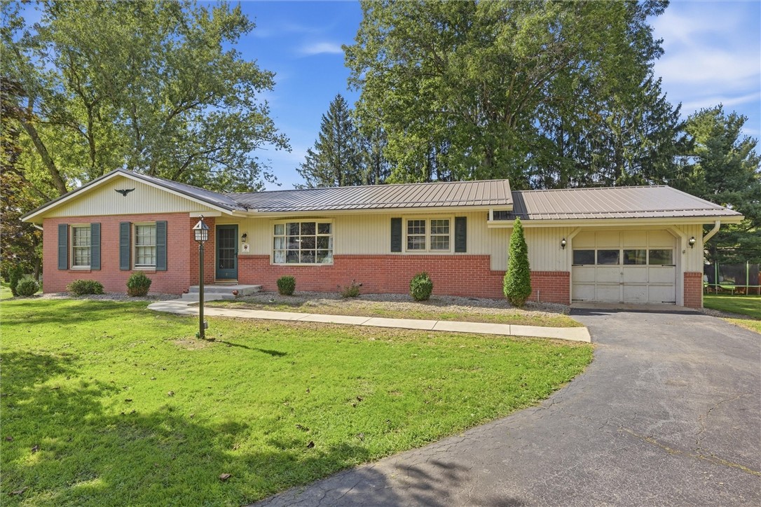 8 Hemlock Drive Hempfield Township PA 16125