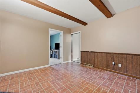 8 Hemlock Drive Hempfield Township PA 16125
