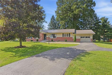 8 Hemlock Drive Hempfield Township PA 16125