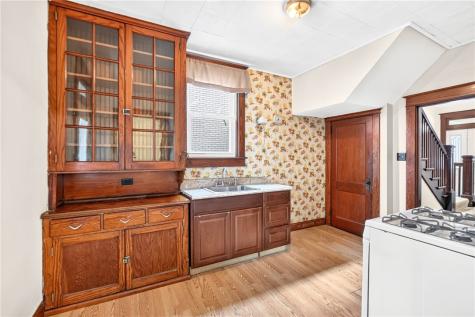 56 Perryview Avenue Observatory Hill PA 15214