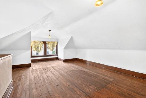56 Perryview Avenue Observatory Hill PA 15214