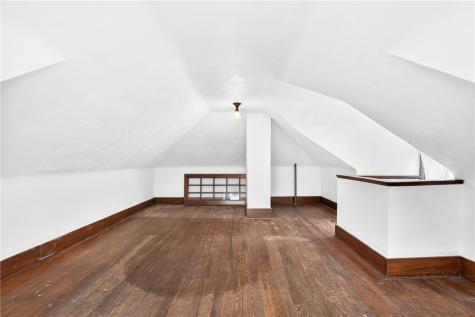 56 Perryview Avenue Observatory Hill PA 15214