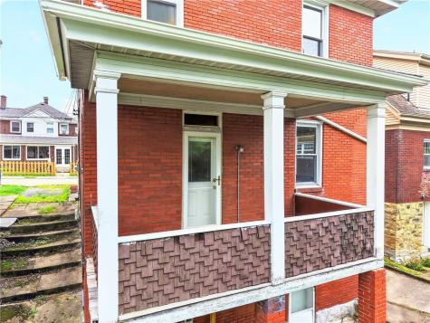 56 Perryview Avenue Observatory Hill PA 15214
