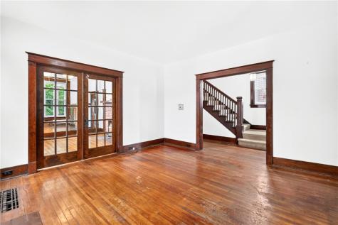 56 Perryview Avenue Observatory Hill PA 15214