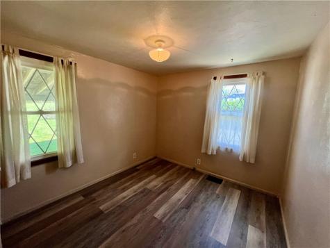 415 Falls Avenue Neshannock Township PA 16105