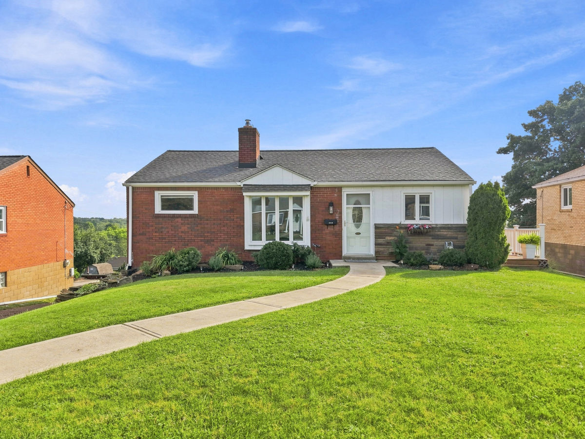 4219 Greenridge Road Castle Shannon PA 15234