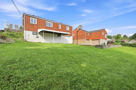 4219 Greenridge Road Castle Shannon PA 15234