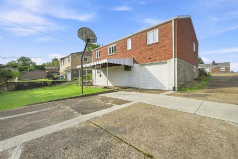 4219 Greenridge Road Castle Shannon PA 15234