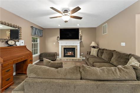 422 Sherwood Drive Brighton Township PA 15009