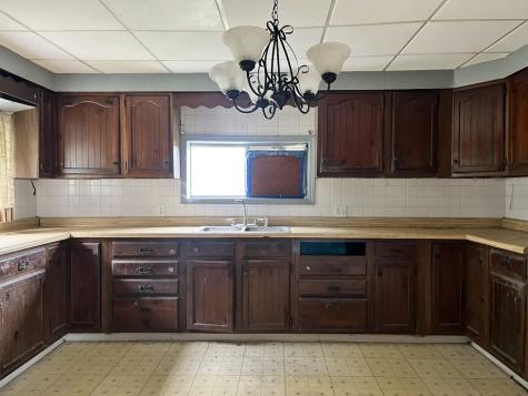2265 S. Eighty Eight Road Greensboro PA 15338