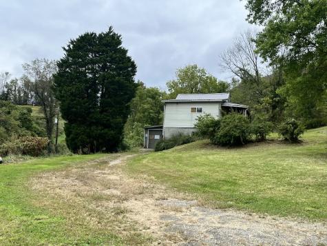 2265 S. Eighty Eight Road Greensboro PA 15338