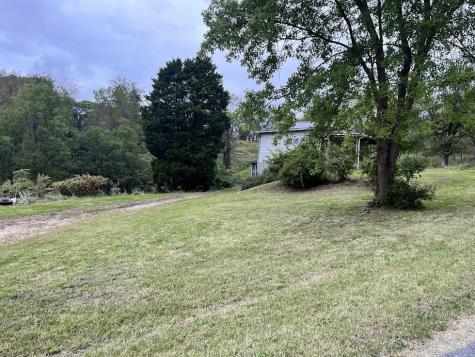 2265 S. Eighty Eight Road Greensboro PA 15338