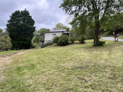2265 S. Eighty Eight Road Greensboro PA 15338