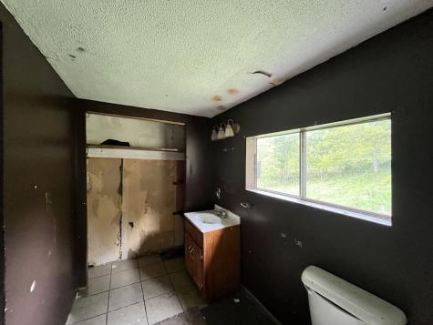 2265 S. Eighty Eight Road Greensboro PA 15338
