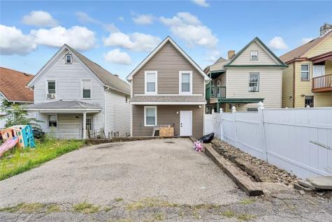 50 Highland Avenue Stowe Township PA 15136