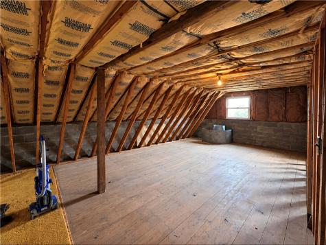 601 7th Street Extension New Kensington PA 15068