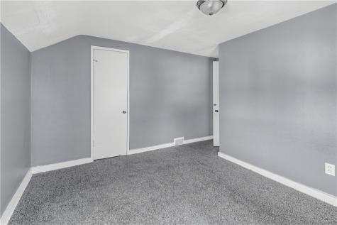 2035 Fairlawn Street Wilkinsburg PA 15221