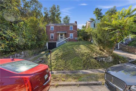 2035 Fairlawn Street Wilkinsburg PA 15221