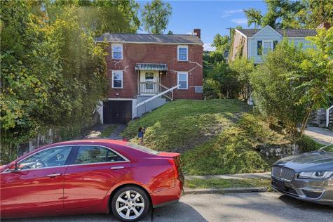 2035 Fairlawn Street Wilkinsburg PA 15221