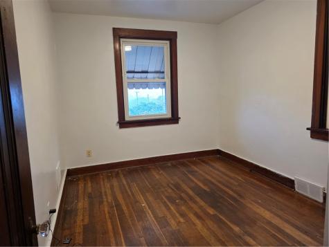 47 Mullooly Street Overbrook PA 15227
