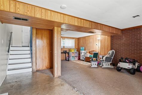 158 Westwood Manor Township Of But Nw PA 16001