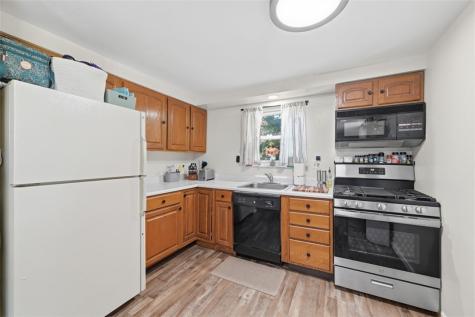 158 Westwood Manor Township Of But Nw PA 16001