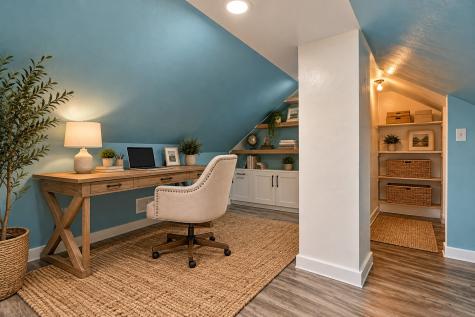 805 Meadowbrook Road Level Green PA 15085