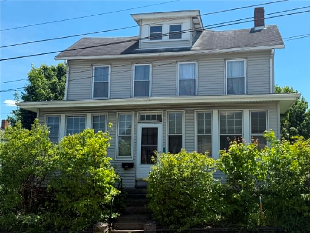14 E Church Street Masontown PA 15461