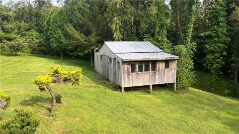 190 Atlas Cherry Valley Road Smith PA 15021