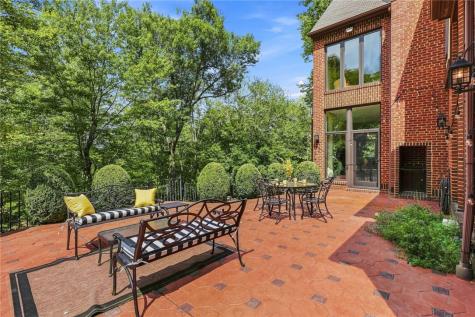 104 Thornbrook Drive Penn Township PA 16002