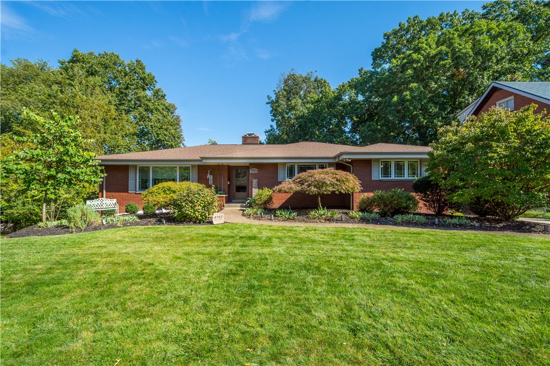 4742 Jewel Drive Whitehall PA 15236