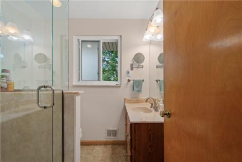 4742 Jewel Drive Whitehall PA 15236