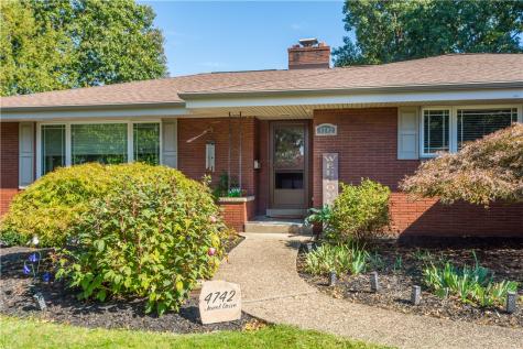 4742 Jewel Drive Whitehall PA 15236