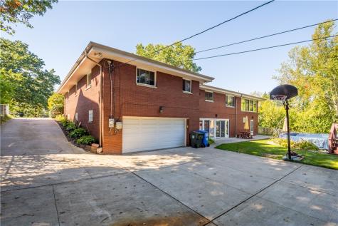 4742 Jewel Drive Whitehall PA 15236
