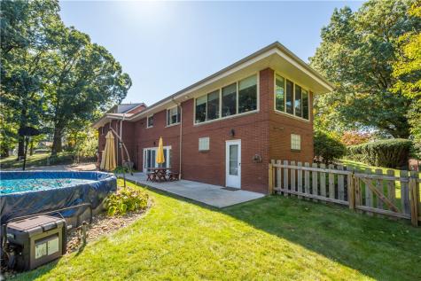 4742 Jewel Drive Whitehall PA 15236