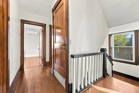1152 Dormont Avenue Dormont PA 15216
