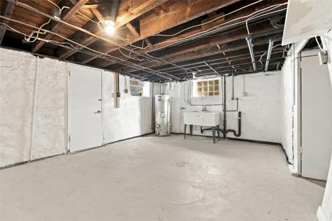 1152 Dormont Avenue Dormont PA 15216