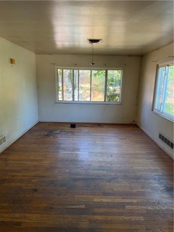 7012 Penn Avenue Point Breeze PA 15208