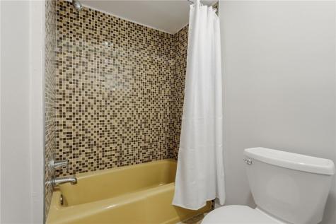 1711 1/2 Jancey Street Morningside PA 15206