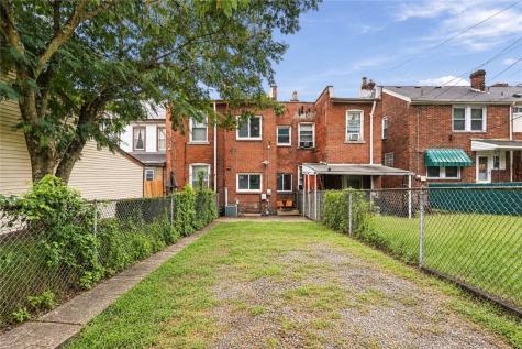 1711 1/2 Jancey Street Morningside PA 15206