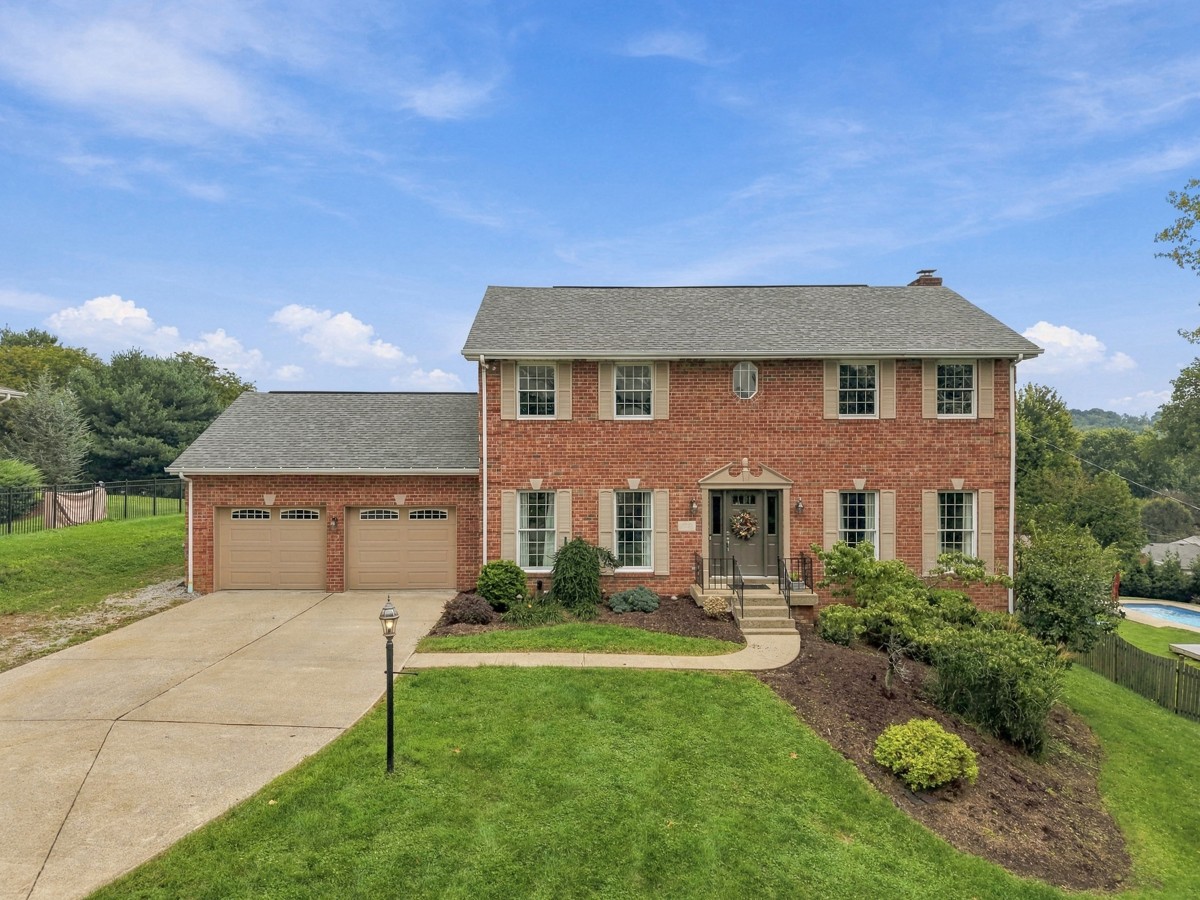 122 Highvue Drive Peters Township PA 15367