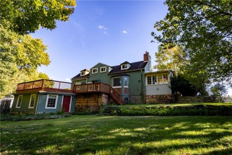 102 Hillcrest Avenue Chippewa Township PA 15010
